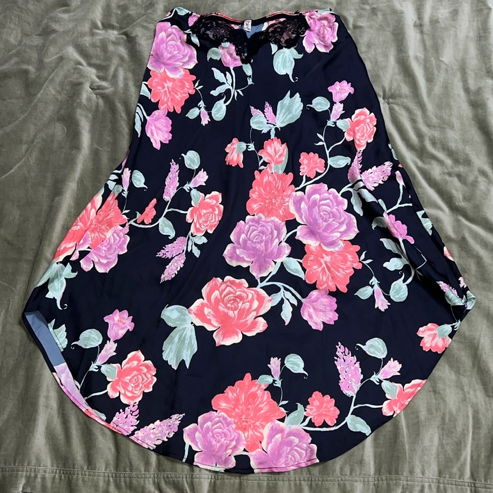 NWOT Free People Romance in Rome Half Slip by Intimately - Size XS